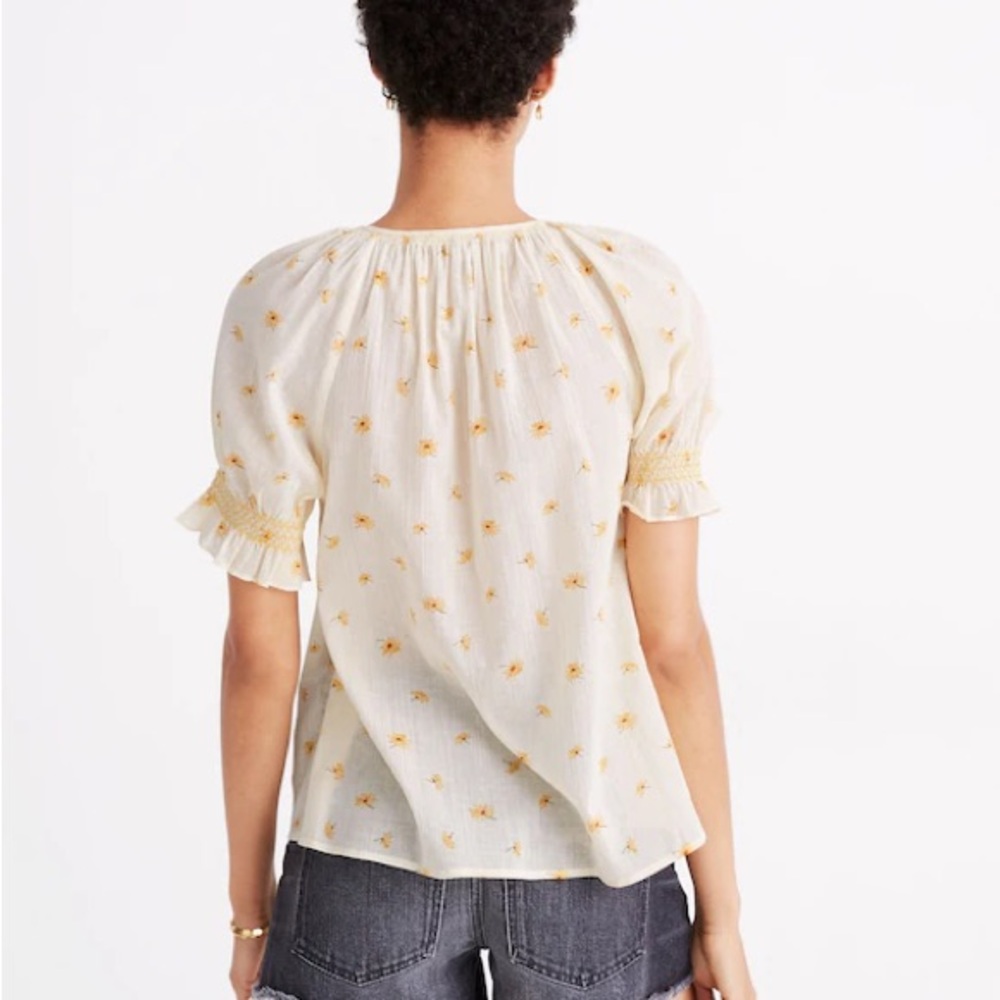 Madewell Smocked Button-Up Top in French Daisies (Marguerite Antique Cream Color - Picture 7 of 8